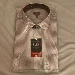 Van Heusen flex mens 2XL grey and pearl button up shirt.
